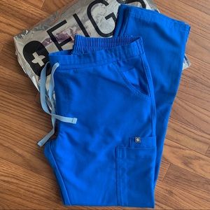 figs | Yola Skinny Scrubs | Small